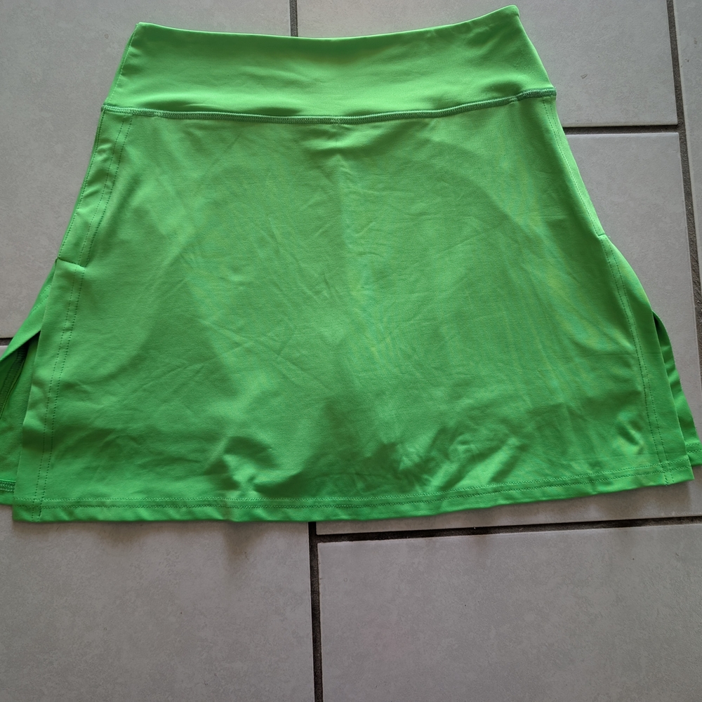 Annjoli Chic Lime Green Skort Size Medium